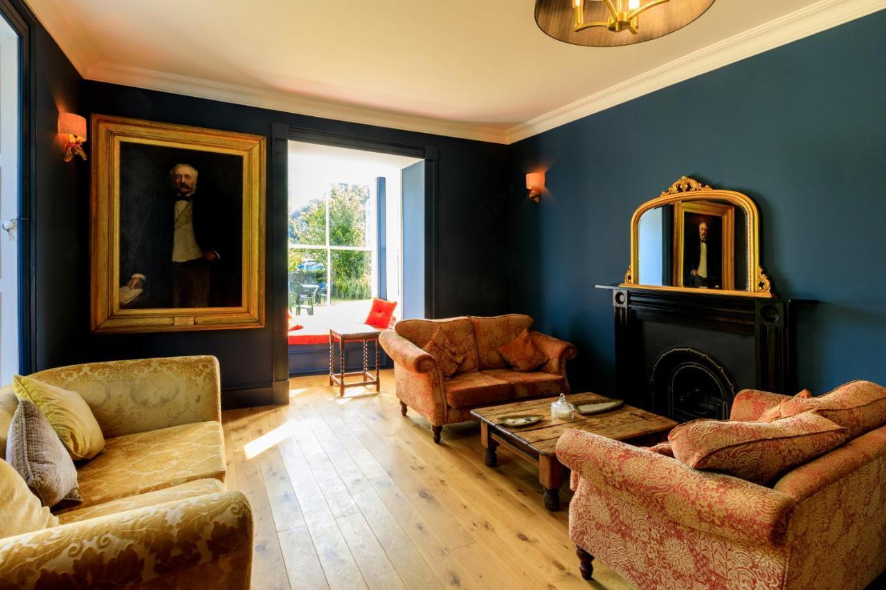 Hotel Picton-House à Llandowror Extérieur photo