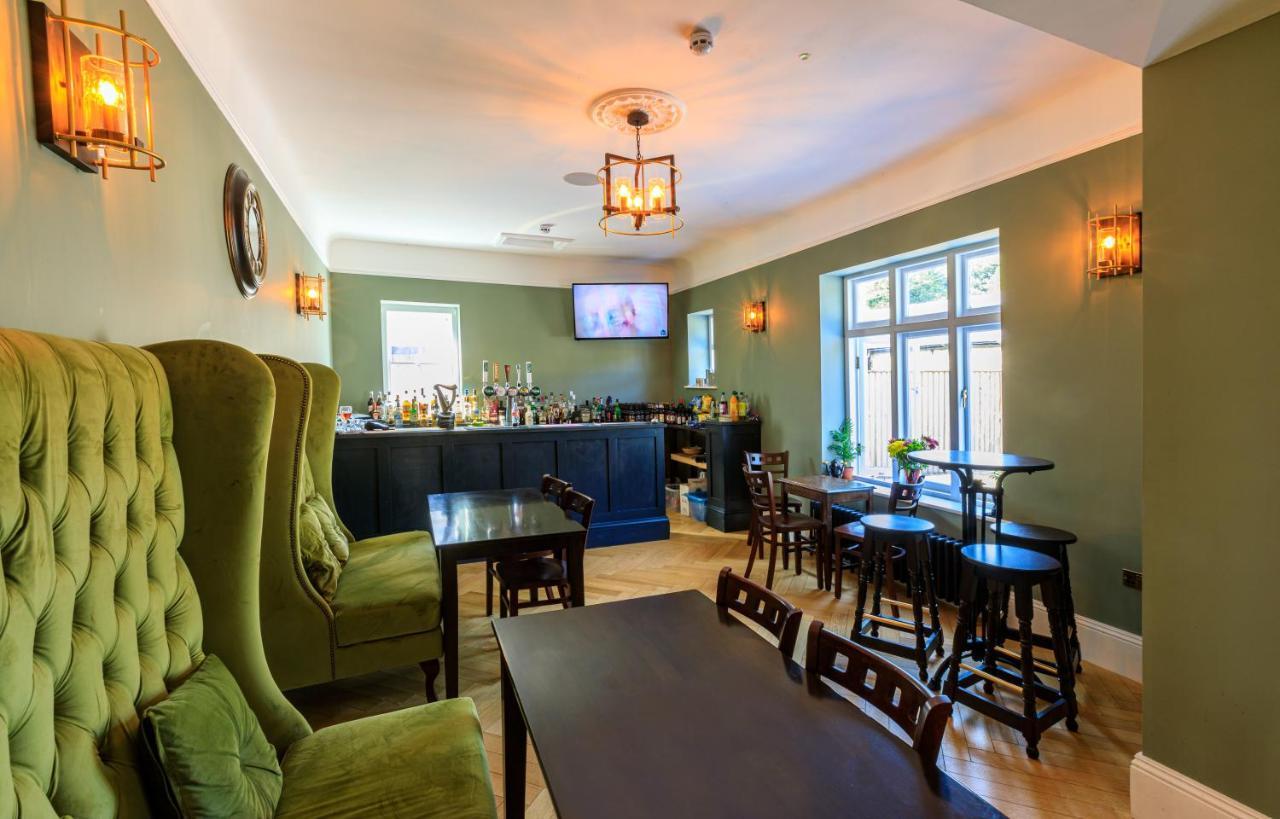 Hotel Picton-House à Llandowror Extérieur photo