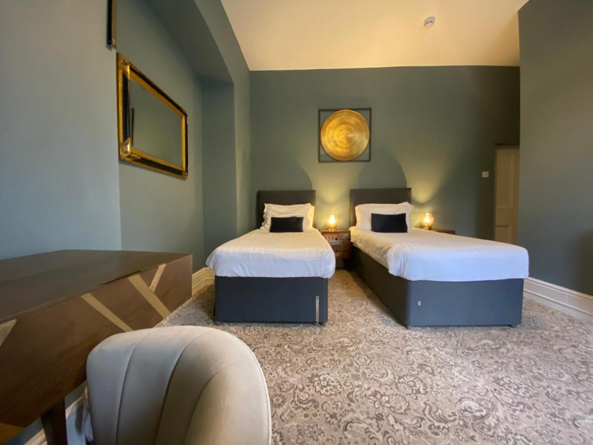 Hotel Picton-House à Llandowror Extérieur photo